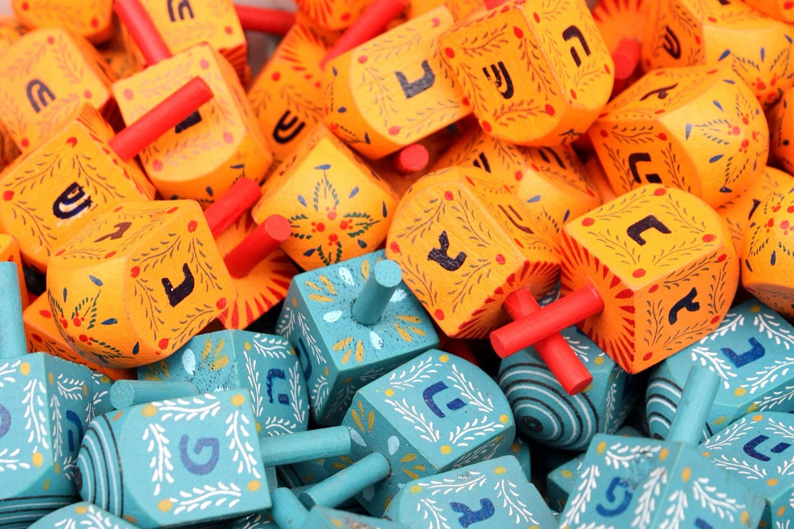 Teaching Jewish Traditions to Children